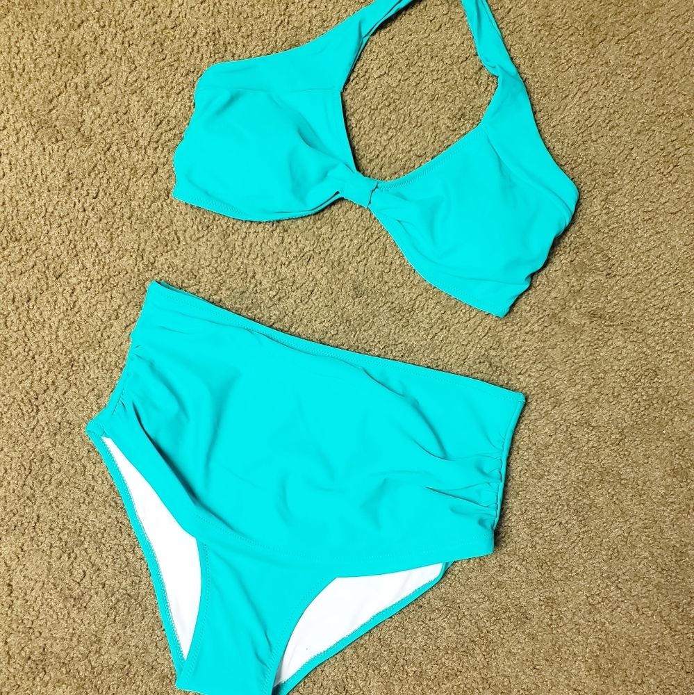 NWOT Halter Top Size S Teal Bikini Unknown Brand